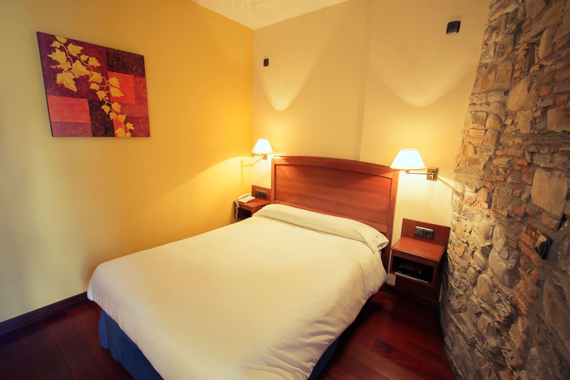 Hotel Aroi Bierzo Plaza ポンフェラダ エクステリア 写真