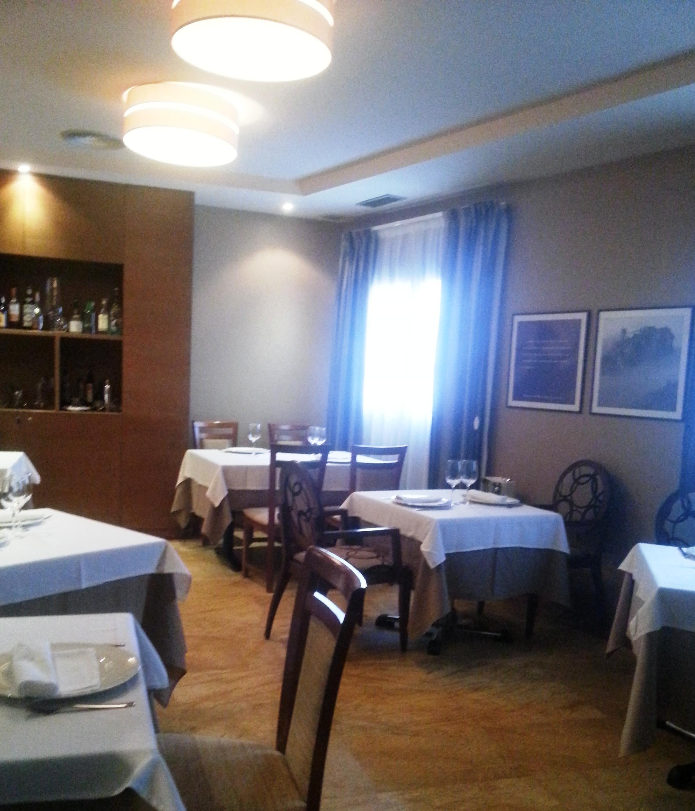 Hotel Aroi Bierzo Plaza ポンフェラダ エクステリア 写真