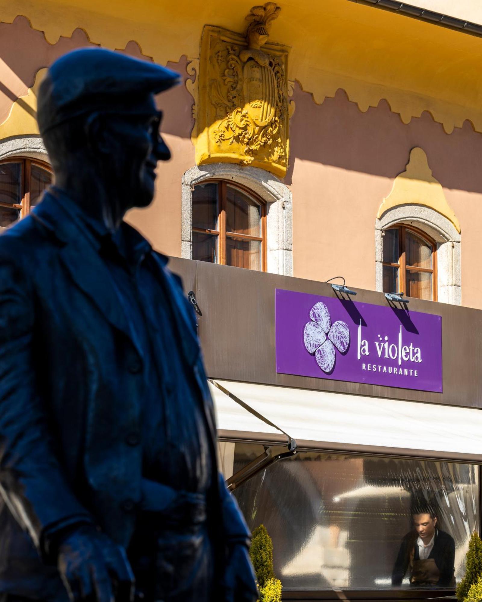 Hotel Aroi Bierzo Plaza ポンフェラダ エクステリア 写真